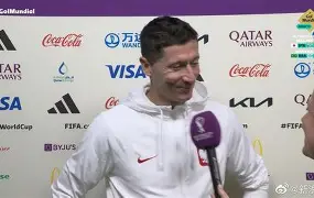 莱万多夫斯基爆冷击败FPX，绝杀引爆全场！