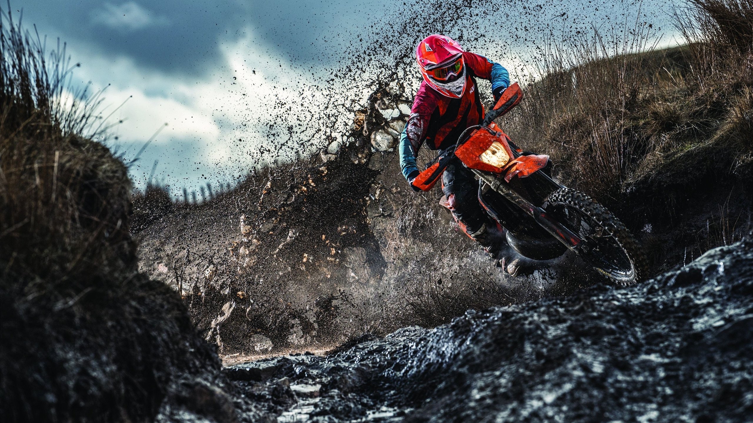 凯恩重返赛场,险胜首场状态出色,澳大利亚队观众沸腾!赢得满堂喝彩